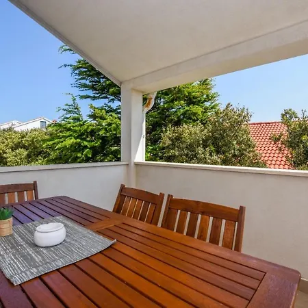 Apartament Mark *
