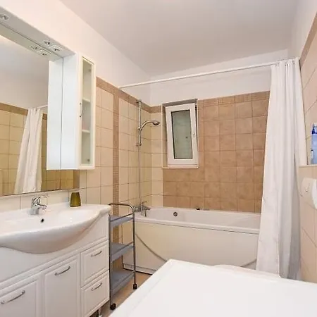 Apartament Mark *